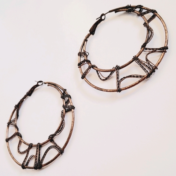 Earrings - Picture 6 of 7